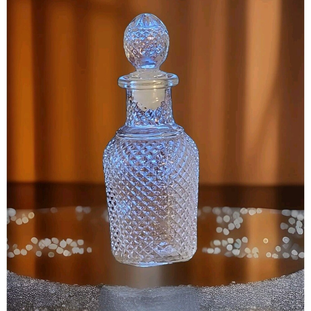 Vintage Diamond Cut Apothecary Decanter Bottle 7" Tall w Stopper - Picture 3 of 5